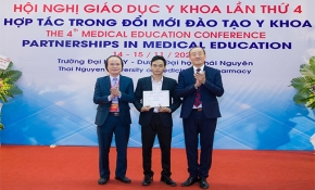ĐH Duy Tân giành giải nhất cuộc thi học thuật về y tế