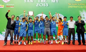 DTU giành “Tấm vé Vàng” vào Chung kết Futsal Toàn quốc U-League 2013